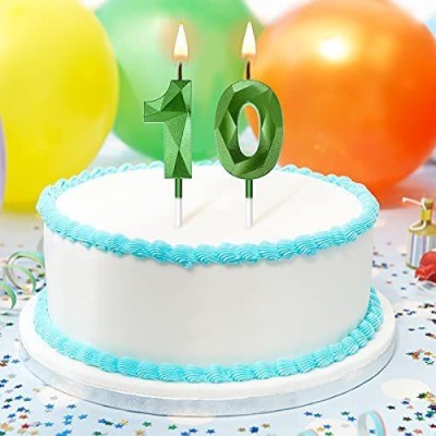 10歳の誕生日のキャンドルケーキ数字のキャンドルお誕生日おめでとう