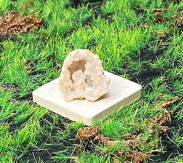 能量擺飾-天然招財瑪瑙小白晶花球洞 療癒 開運  原礦 快速出貨