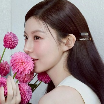 💕法國品牌MARITHÉ + FRANҪOIS GIRBAUD🆕新品上架  高允貞同款經典LOGO咖啡色細長髮夾2件組