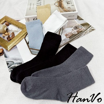 【HanVo】軟糯糯純色毛絨中筒襪 秋冬保暖細緻毛絨保暖襪 韓國時尚休閒襪 女生配件 A12-6273