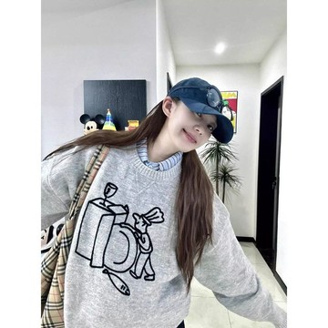 日系慵懶風灰色毛衣外穿女款2024秋冬新款百搭寬鬆小眾套頭毛衣女 針織上衣 長袖上衣 長袖t恤 保暖上衣 秋冬女裝 毛衣