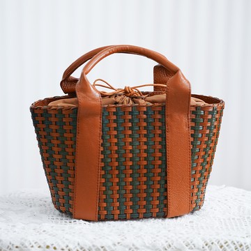 度假風真皮編織手提籐籃122692C