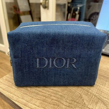 07A92_DIOR化粧包