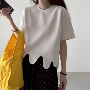 【白鳥麗子】雜誌款純色不規則波浪圓領短袖上衣 店長推薦