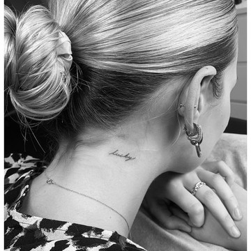 「強運」 lucky 微刺青 輕紋身  IG 打卡 超美 性感 網紅 紋身貼 文字 草寫  紋身貼紙