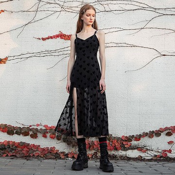 哥德心靈黑夜吊帶連身裙 / 植絨雪紡