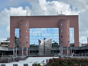 東區文化藝廊綠意巴克禮崇明學區四房平車｜台南市東區中華東路三段