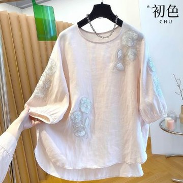 初色 韓式圓領花卉重工釘珠裝飾寬鬆透氣七分袖上衣女上衣-共2色-52713(M-2XL可選)