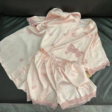 ins風天鵝波點冰絲睡衣女夏天薄款涼感蕾絲短袖高級感家居服套裝 短袖短褲 開扣睡衣 睡衣套裝 睡衣女 卡通睡衣