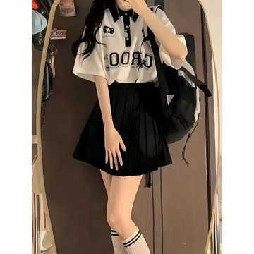 【減齡學院風】Polo領短袖T恤女 黑色百褶裙 夏季新款 寬鬆學生兩件套裝 短袖 百褶裙