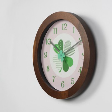 轉動幸運草 掛鐘時鐘