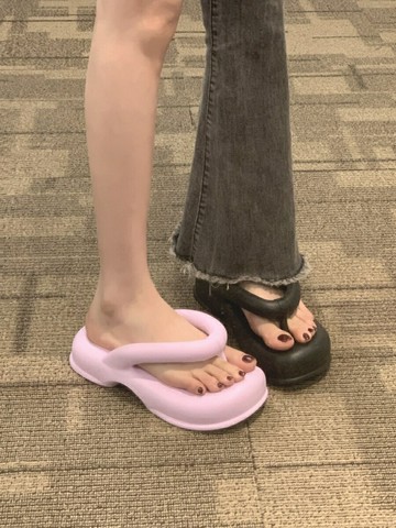 芭比厚底人字拖鞋女夏季外穿增高坡跟夾腳防滑防臭海邊沙灘黑涼拖