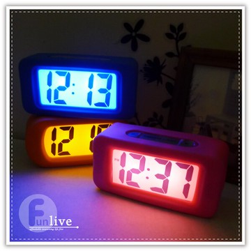 軟質橡膠時鐘 床頭鬧鐘 電子鐘 鬧鈴 貪睡鐘 電子 LED夜光 贈品禮品