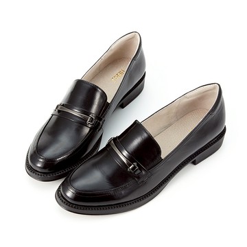 光澤全真皮一字釦低跟樂福鞋 黑色