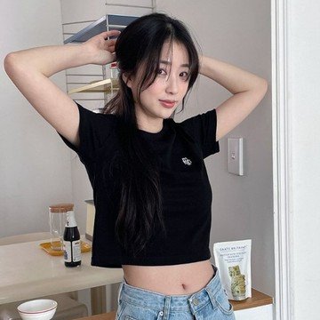 台現出貨 MUAHMUAH 短版上衣 LOGO短袖 上衣 短版短袖 MUAH短袖 辣妹裝 韓國短袖 韓國代購