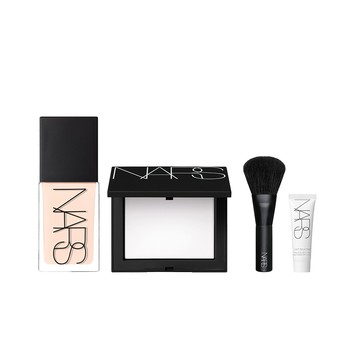 裸光亮顏定妝組