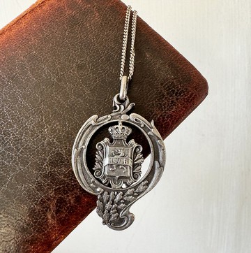 -骨董Antique銀色新藝術花卉律動皇冠雕花純銀項鍊 1923年法國