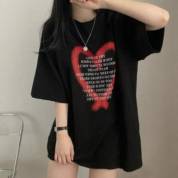 已售9642件💖Vuja de 純棉 t恤 短袖上衣女 愛心印花 T恤 韓國上衣 oversize T恤 潮流衣服 寬