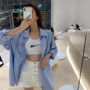 設計感小眾藍色襯衣女夏季薄款中長款長袖寬松防曬襯衫女外穿上衣