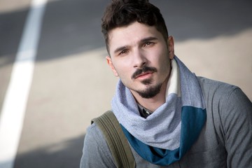 藍色 成人圍脖 微寒冬季厚款 保加利亞純棉紡織布料 / 圍巾