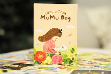 Mumu Dog 寵物塔羅牌組 – 55 張寵物情緒卡牌附英文指南 | Intuitiv