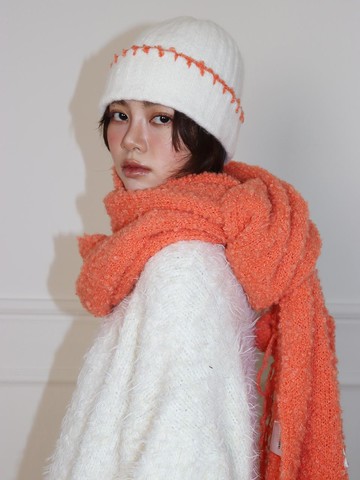 Boucle Stitch Wool Blend Beanie [White]