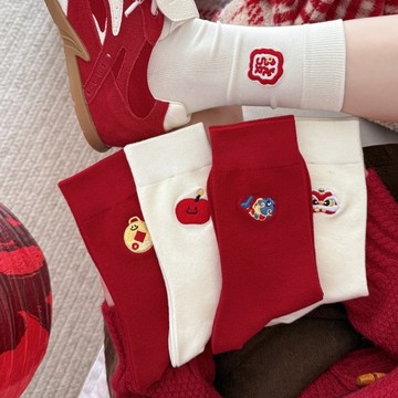 【桃園出貨】刺繡醒獅中筒襪 素色百搭新年大紅色襪子 棉質透氣 本命年襪子女 柔軟親膚 女襪 好運中筒襪 紅襪 新年襪