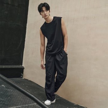 GIORDANO 韓國同款 男裝彈力棉商務中腰修身休閒褲【雙色任選】