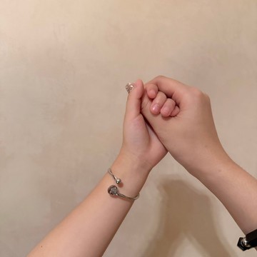 兒童款 安心洗澡 鈦鋼波浪胎毛手鐲