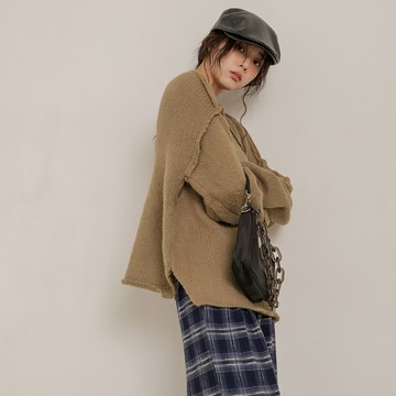 慵懶寬鬆落肩針織衣-卡【KT223387】