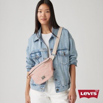 Levi s 斜背拉鍊包 人氣新品