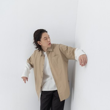 單口袋素面五分袖襯衫 兩色售 S/M/L/XL