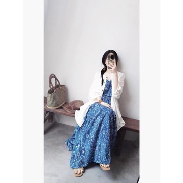 超好看獨特漂亮裙子女2025新款夏季印花文藝度假風長款吊帶連衣裙