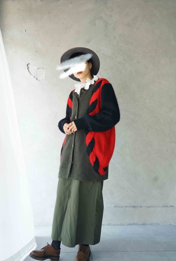 尋寶古著-大膽黑紅撞色麻花織紋針織外套