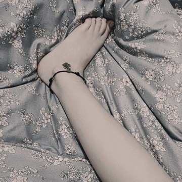 免運🎶2026年新款原創男女腳鏈鈴鐺紅繩黑腳環古風社會小夥情侶腳繩潮抗氧化可水洗防過敏不掉色脚錬 腳環 女生脚錬 脚鏈