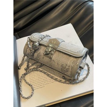 今年流行國風新中式包包女2025新款百搭鏈條斜挎包時尚超火小方包