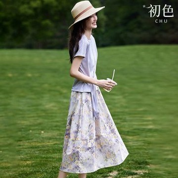 初色 休閒純色圓領短袖收腰綁帶女上衣+鬆緊腰雙口袋碎花A字裙中長裙套裝-紫色-51078(M-2XL可選)