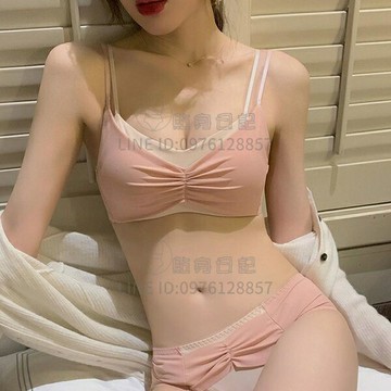 美背無痕文胸內褲一套裝內衣女小胸少女聚攏平胸專用無鋼圈調整型【倪醬小鋪】