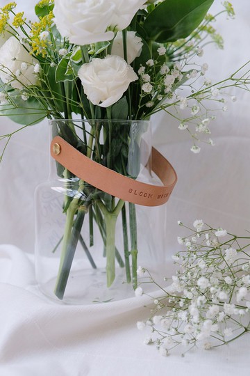 【客製化禮物】cottontail 英文書法 玻璃花瓶 皮革抽手