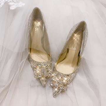 水晶婚鞋女2025年新款新娘鞋百搭水鉆秀禾婚紗兩穿金色高跟鞋5cm