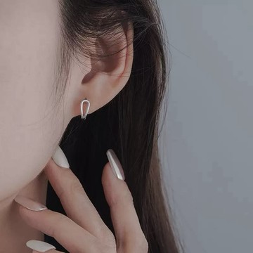 𝗟𝗧𝗠𝗞 現貨 | K5 | 簡約小耳圈 鏤空水滴型 耳環 耳圈 易扣式耳環 耳扣 養耳洞 耳針 純銀耳環 耳洞