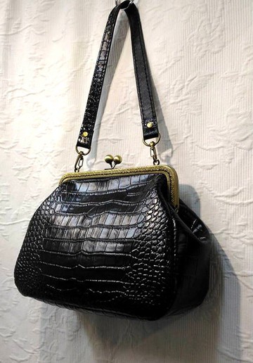 【MY。手作】復古真皮 20.5cm Kiss lock 口金手袋 ~ 黑色鱷魚紋