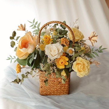 藤編竹籃永生花-晨曦黃