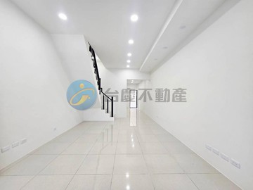 大寮四套房超美車庫透天｜高雄市大寮區溪寮路二段