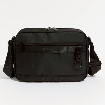 PLAYBOY - 斜背包  Chase系列 - 黑色