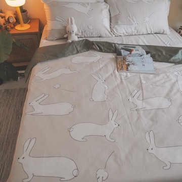 蹦蹦兔灰 Q3加大床包＋雙人鋪棉兩用被四件組 100%精梳棉(60支) 台灣製 棉床本舖