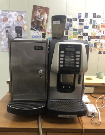 二手/中古 EGRO ONE KEYPAD 單槽 營業用全自動咖啡機 (含冰箱)【 良鎂咖啡精品館 】