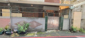 屏市建國市場旁近台糖面寬透天（O）｜屏東縣屏東市建國路