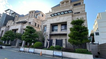 獨家！單元二獨棟！地坪53坪超豪宅！｜台中市西屯區龍吉街