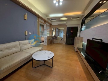 美術館邊間車位漂亮2+1房｜高雄市鼓山區馬卡道路